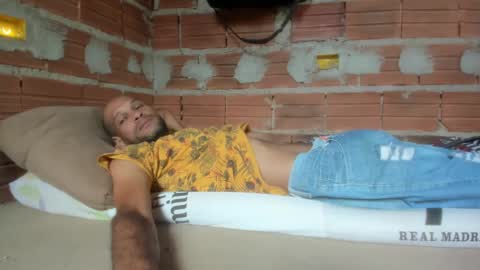 MAX online show from 01-05-25, 12:21