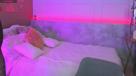 marquise_villaret online show from 02-24-26, 06:11