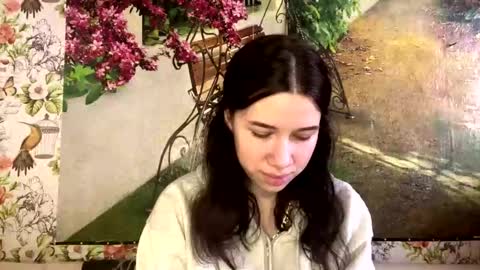 Giulia online show from 03-18-26, 10:07