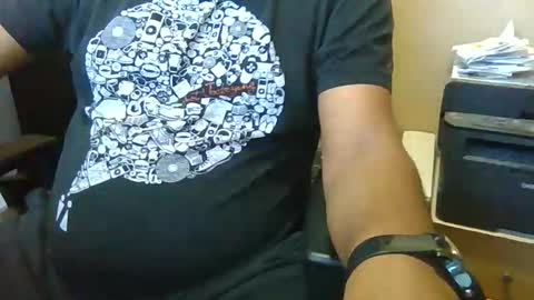 Married Horny Guy online show from 10-31-25, 01:34