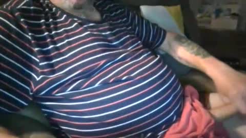 Snapshot of marrrrc chatting on 10-28-25, 10:23 marrrrc online show from 10-28-25, 10:23