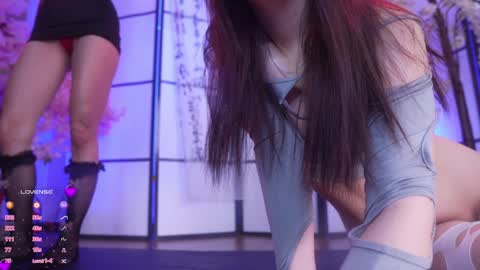 Mary online show from 11-24-25, 03:28