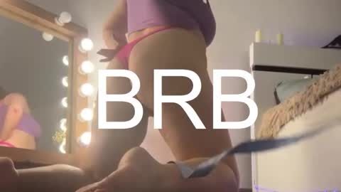 Snapshot of marry_evans_ chatting on 10-31-25, 01:06 marry_evans_ online show from 10-31-25, 01:06