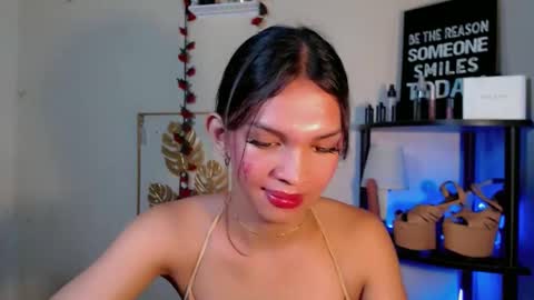 Snapshot of marryme_leixx chatting on 04-01-26, 01:17 LEIXX online show from 04-01-26, 01:17