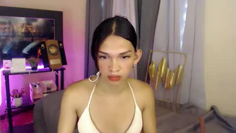 Snapshot of marryme_leixx chatting on 04-14-26, 07:47 LEIXX online show from 04-14-26, 07:47