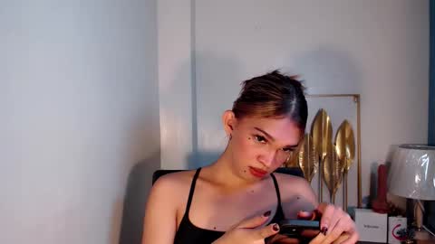 Snapshot of marryme_leixx chatting on 05-22-26, 07:15 LEIXX online show from 05-22-26, 07:15