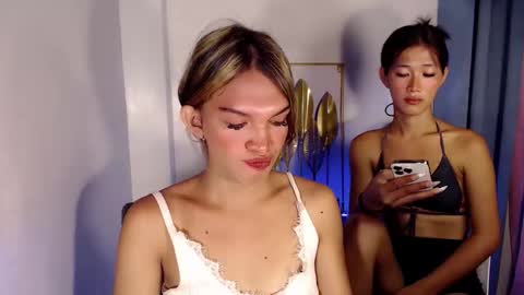 Snapshot of marryme_leixx chatting on 05-29-26, 02:09 LEIXX online show from 05-29-26, 02:09