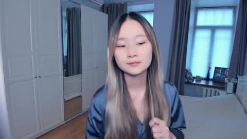 Snapshot of marrysammarry chatting on 11-15-25, 10:23 Leti online show from 11-15-25, 10:23