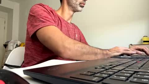 Snapshot of marsupilami_82_ chatting on 10-28-25, 02:42 marsupilami_82_ online show from 10-28-25, 02:42