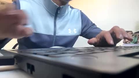 Snapshot of marsupilami_82_ chatting on 11-14-25, 11:53 marsupilami_82_ online show from 11-14-25, 11:53