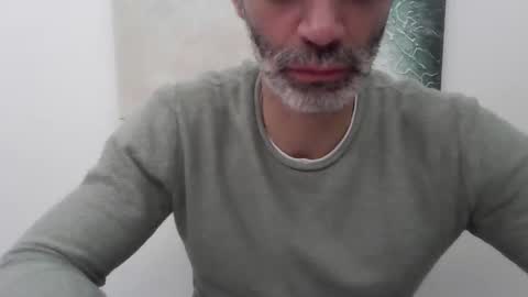 Snapshot of marsupilami_82_ chatting on 02-15-26, 10:06 marsupilami_82_ online show from 02-15-26, 10:06