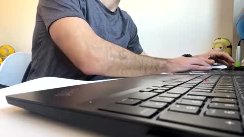 Snapshot of marsupilami_82_ chatting on 03-12-26, 10:43 marsupilami_82_ online show from 03-12-26, 10:43