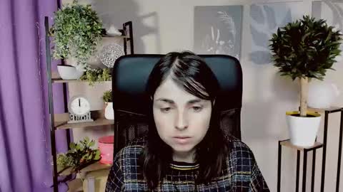 Snapshot of martaedams chatting on 03-10-26, 06:07 martaedams online show from 03-10-26, 06:07