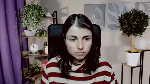 Snapshot of martaedams chatting on 03-11-26, 12:11 martaedams online show from 03-11-26, 12:11