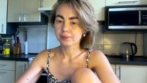 Marta online show from 07-01-26, 01:13