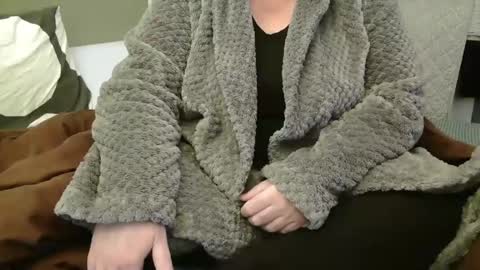 Snapshot of marthabriest chatting on 12-02-24, 10:28 Martha online show from 12-02-24, 10:28