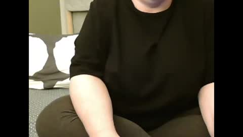 Snapshot of marthabriest chatting on 01-05-25, 04:25 Martha online show from 01-05-25, 04:25