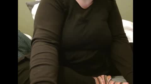 Snapshot of marthabriest chatting on 01-27-25, 03:28 Martha online show from 01-27-25, 03:28