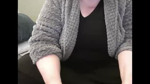 Snapshot of marthabriest chatting on 02-04-25, 08:13 Martha online show from 02-04-25, 08:13
