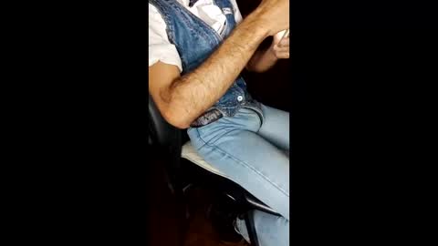 Snapshot of martin_cba chatting on 04-19-26, 08:57 Martincba online show from 04-19-26, 08:57