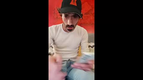 Snapshot of martin_cba chatting on 05-27-26, 01:13 Martincba online show from 05-27-26, 01:13