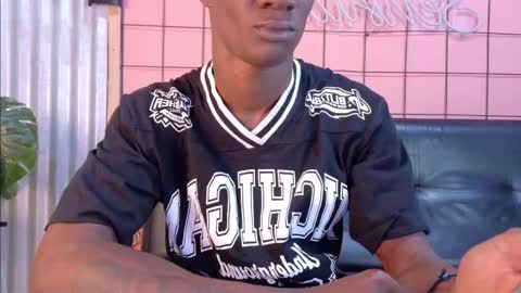 Martin online show from 11-15-25, 01:25