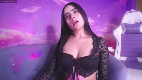 Martina online show from 10-06-25, 07:33