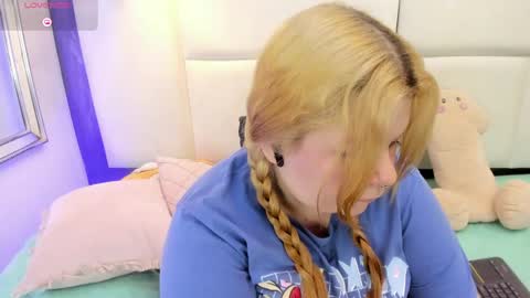 Martina  online show from 05-11-26, 04:04