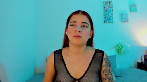 C A R O L I N A  online show from 04-08-26, 10:48
