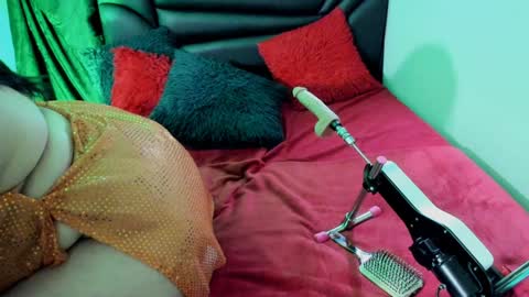 Snapshot of martina_foxy_ chatting on 01-27-25, 02:46 MARTINA online show from 01-27-25, 02:46