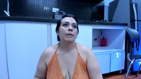 Snapshot of martina_foxy_ chatting on 02-27-25, 06:31 MARTINA online show from 02-27-25, 06:31