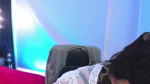 Snapshot of martina_foxy_ chatting on 10-16-25, 12:28 MARTINA online show from 10-16-25, 12:28