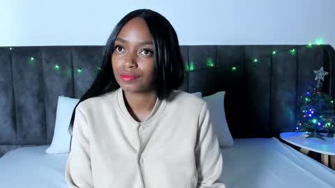 Laura online show from 12-15-24, 11:53
