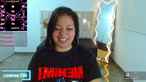Hey im martina online show from 12-31-24, 09:10