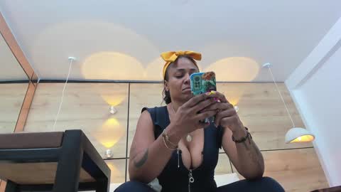 Snapshot of martina_touss chatting on 01-24-25, 04:05 martina touss online show from 01-24-25, 04:05