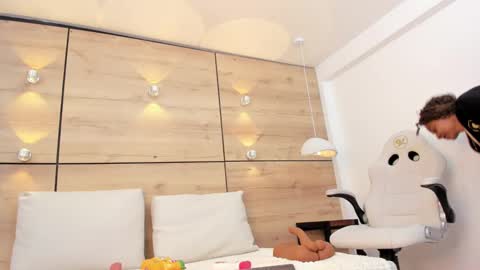 Snapshot of martina_touss chatting on 03-05-25, 06:23 martina touss online show from 03-05-25, 06:23