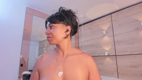 Snapshot of martina_touss chatting on 11-04-25, 11:31 martina touss online show from 11-04-25, 11:31