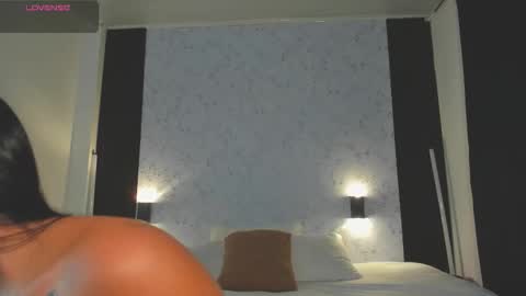 martina Bianchi  online show from 12-22-25, 10:18