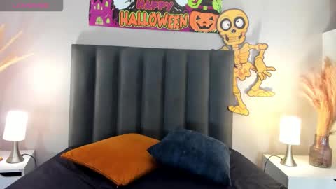 Snapshot of martinablakees chatting on 10-25-25, 03:18 MARTINA BLAKE Colombian redhead girl online show from 10-25-25, 03:18