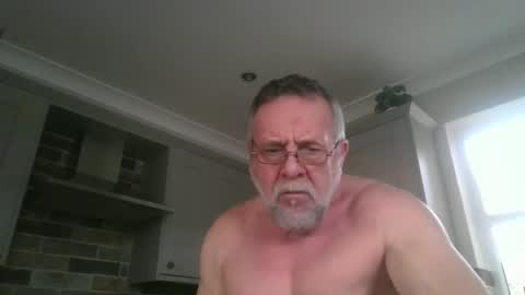 Snapshot of martinrgbxxxx chatting on 12-31-24, 09:53 martinrgbxxxx online show from 12-31-24, 09:53