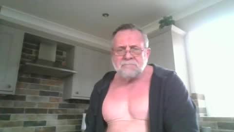 Snapshot of martinrgbxxxx chatting on 02-09-25, 03:45 martinrgbxxxx online show from 02-09-25, 03:45