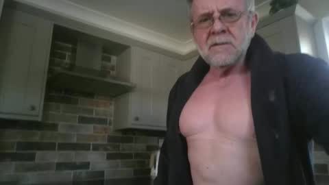 Snapshot of martinrgbxxxx chatting on 03-08-25, 02:30 martinrgbxxxx online show from 03-08-25, 02:30