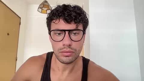 Snapshot of martinrodolfo chatting on 02-16-26, 12:23 Martin Rodolfo online show from 02-16-26, 12:23