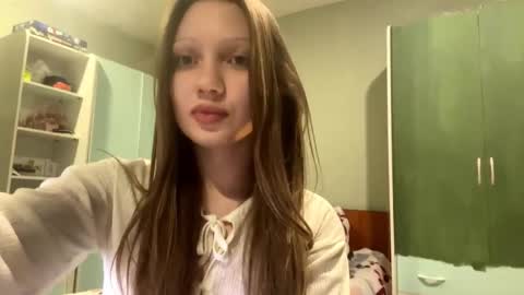 Emily online show from 09-26-25, 08:35