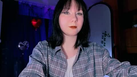 Snapshot of marty_bree chatting on 04-17-26, 05:27 Nancy online show from 04-17-26, 05:27