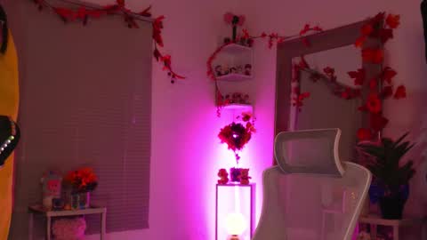 Snapshot of maru_chan_ chatting on 10-05-25, 02:10 INSTAGRAM Maruchan 02 online show from 10-05-25, 02:10