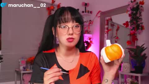 Snapshot of maru_chan_ chatting on 10-17-25, 02:37 INSTAGRAM Maruchan 02 online show from 10-17-25, 02:37