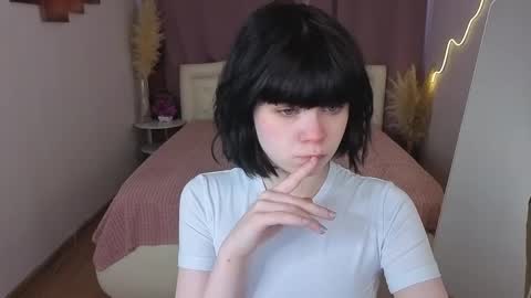 Mary online show from 06-07-26, 01:15