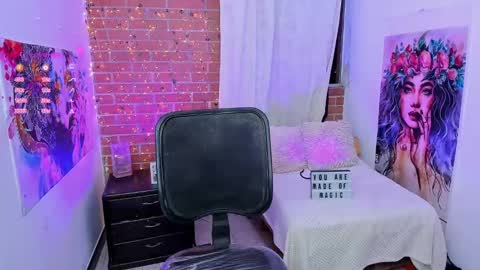      online show from 02-02-25, 02:06