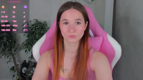 Snapshot of mary_cartar chatting on 11-21-25, 10:25 Eva online show from 11-21-25, 10:25